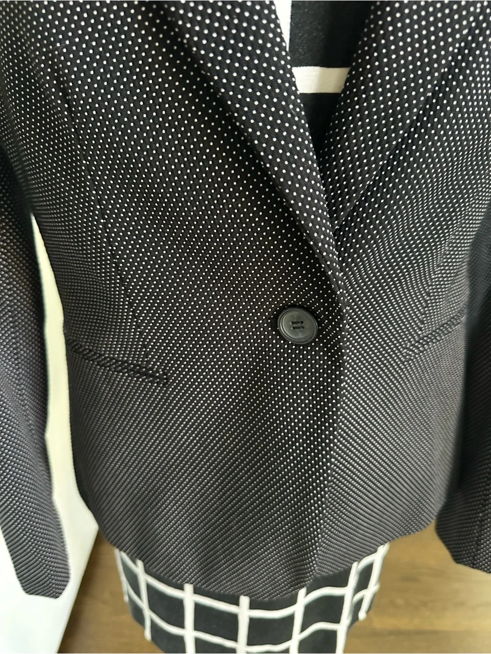 Zara Black Pindot Single-Button Women's Blazer (new with tags)
